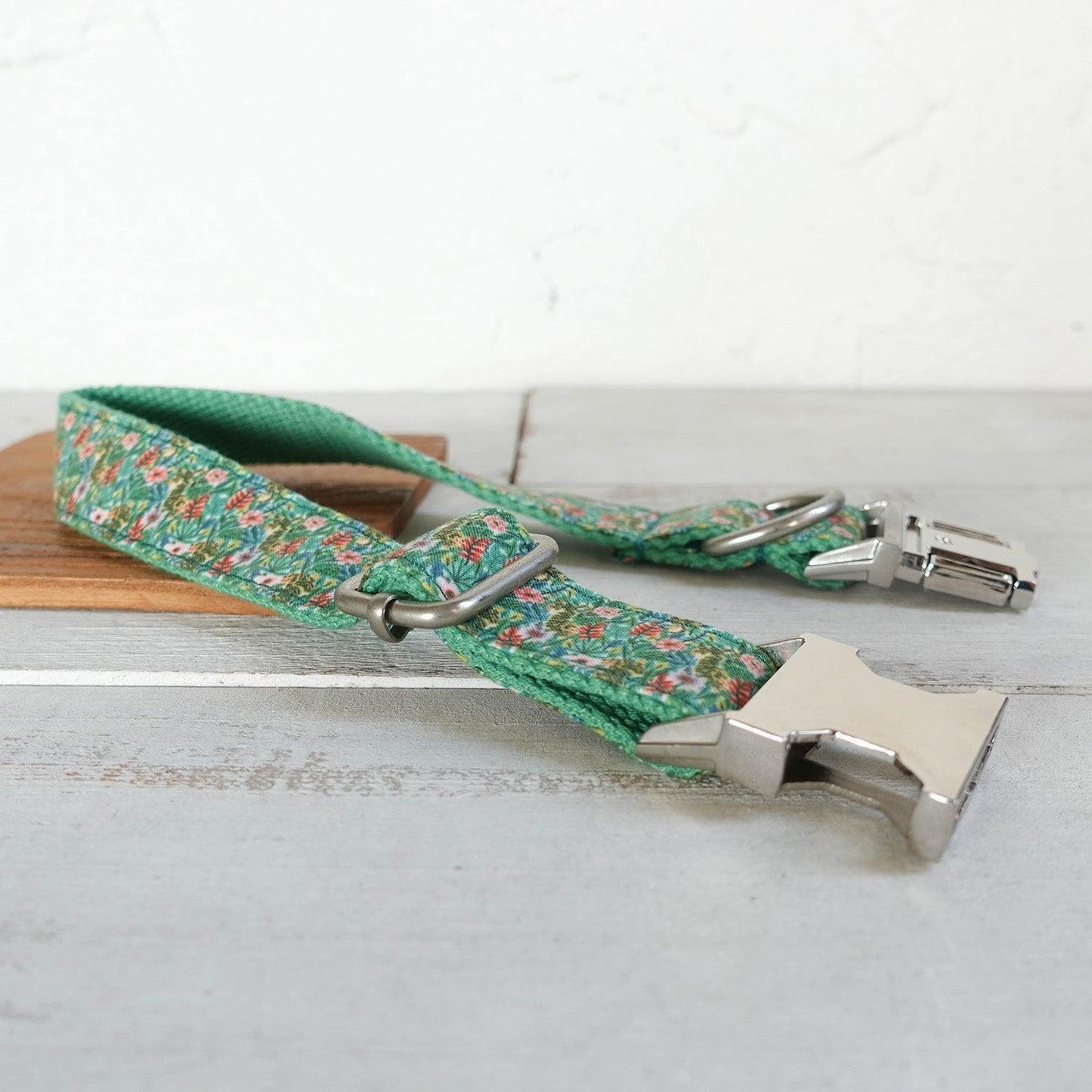 Colorful Flower Green Personalized Dog Collar Set - iTalkPet