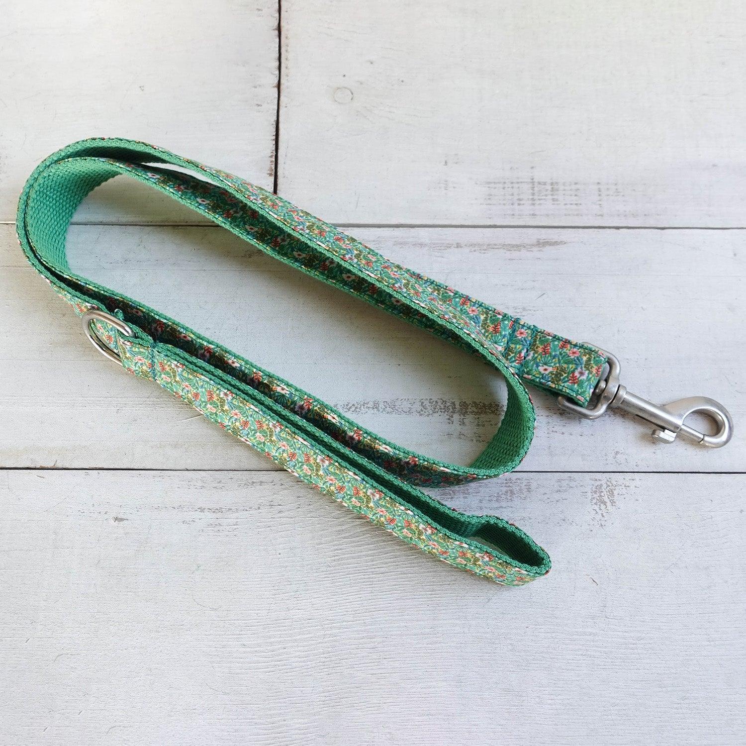 Colorful Flower Green Personalized Dog Collar Set - iTalkPet